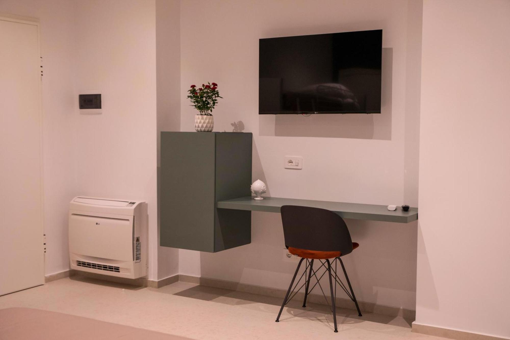 Your House Rooms 3 Conversano Esterno foto