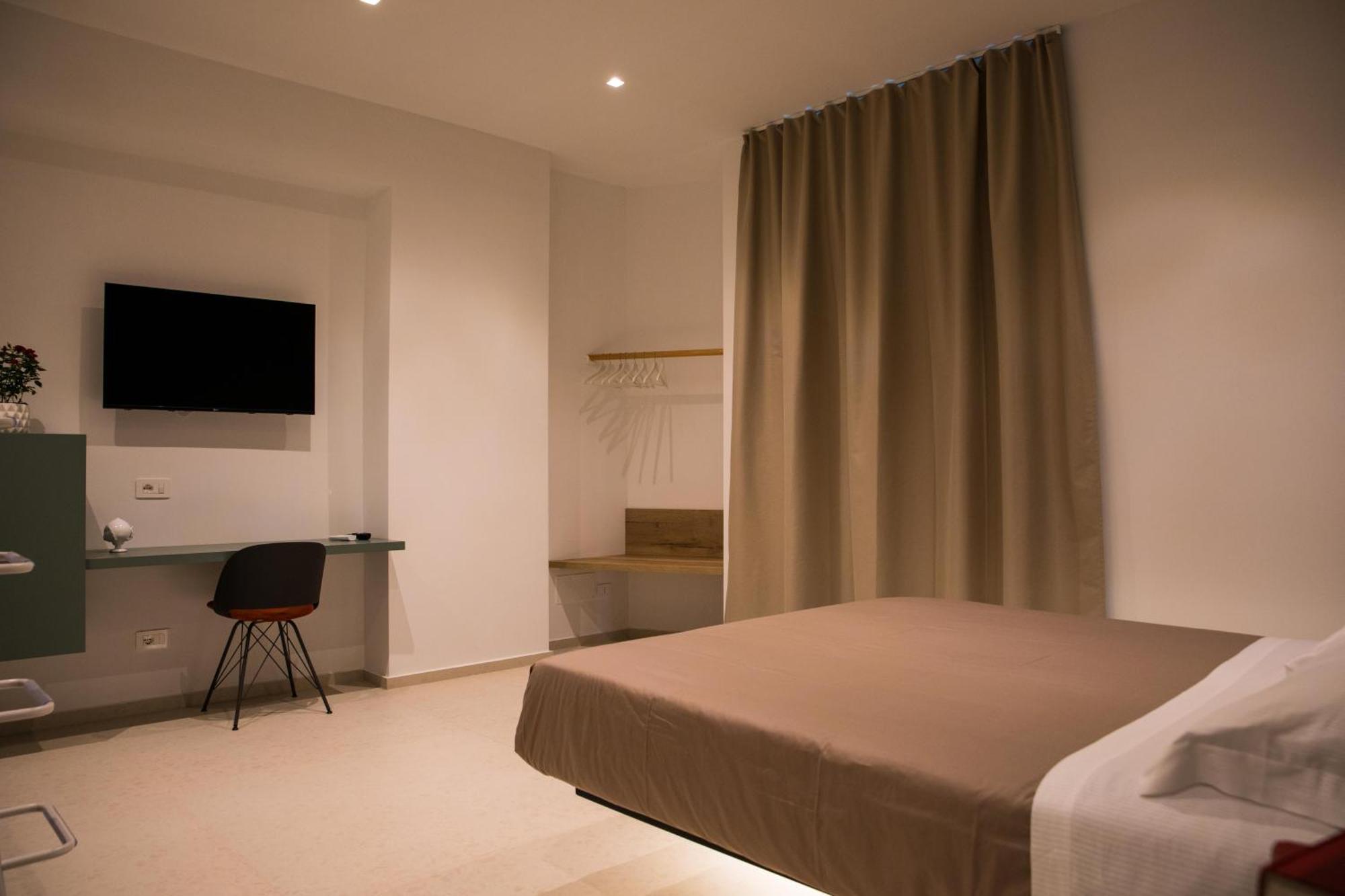 Your House Rooms 3 Conversano Esterno foto